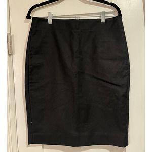 J. CREW Black Pencil Skirt - Size 6 - NEW!